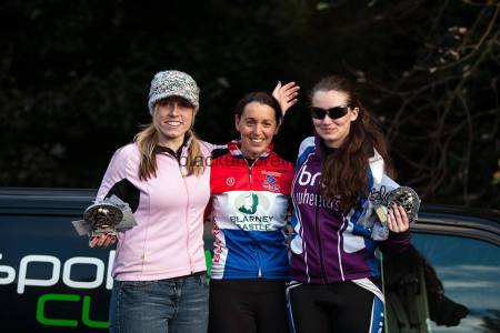Women's podium (l-r): Joanne McCallum, Fiona Meade (Blarney CC), Caoimhe Ivory (Bray Wheelers).